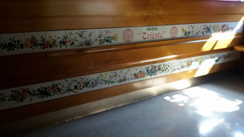 Albergo Trieste Tambre dʼAlpago Quarto foto